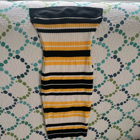 Fashion Nova Black and Yellow Striped Mini Dress - Picture 1 of 3